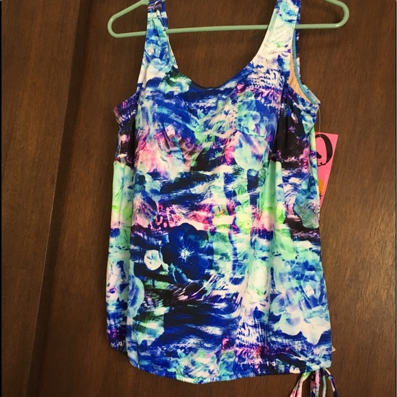 Topanga Other - NWT Topanga by T.H.E. tankini swimsuit top
